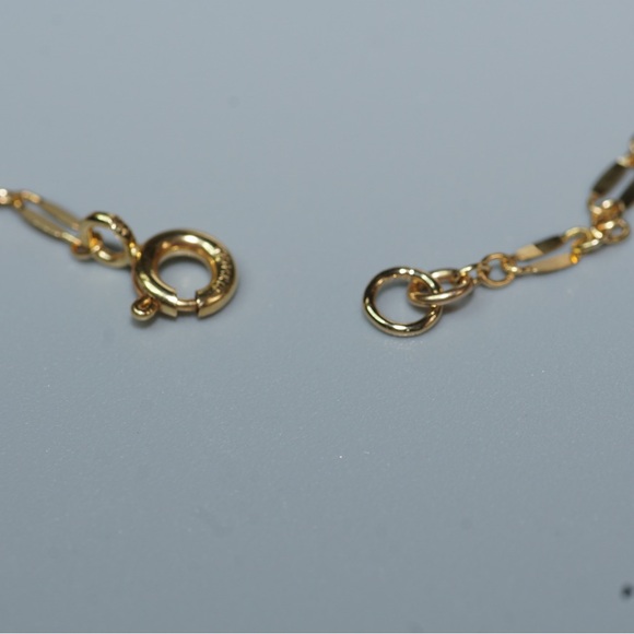 Vintage Hand Carved Shell Cameo Necklace - Picture 6 of 6